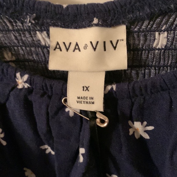 NWT Ava & Viv maxi navy w/white daisies sleeveless ruffled collar dress. Size 1x - Picture 11 of 12